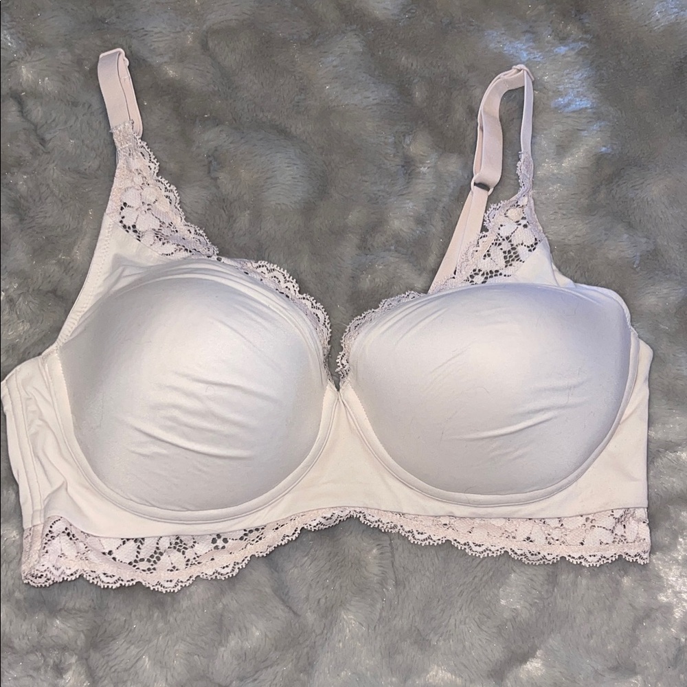 Maidenform Nude  Lace Bra Size 38C
